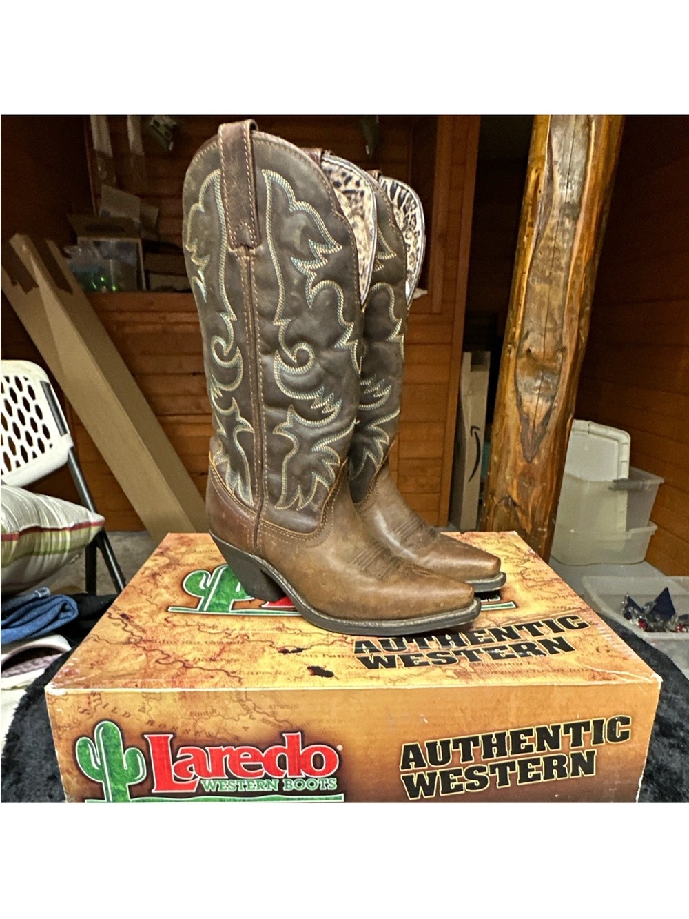 6M WIDE CALF LAD VINTAGE LAREDO BOOTS